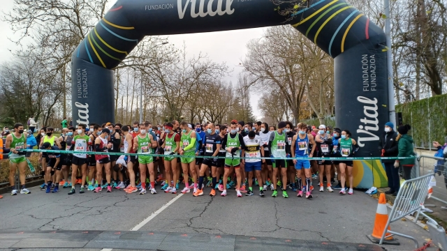 Urko Herrán y Onditz Iturbe vencen en   la 43ª edición de la Media maratón de Vitoria