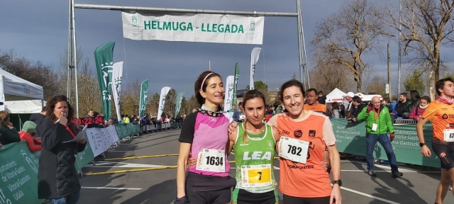 Urko Herrán y Arrate Mintegui, vencedores en la 38ª San Silvestre de Vitoria-Gasteiz2