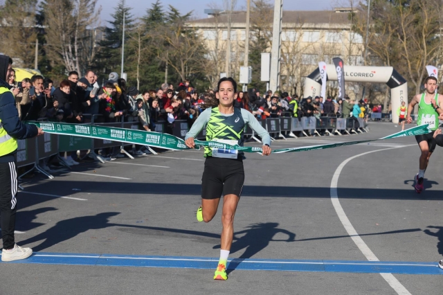 Majida Maayouf y Urko Herrán reinan en la San Silvestre 20241